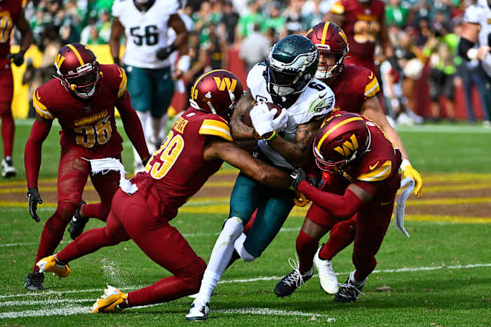 DeVonta Smith caught a key touchdown for the Eagles in the fourth quarter. 